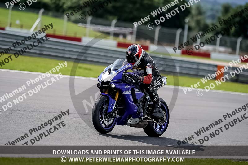 donington no limits trackday;donington park photographs;donington trackday photographs;no limits trackdays;peter wileman photography;trackday digital images;trackday photos